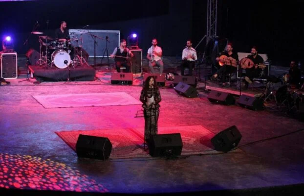 Mounia Chatal Artiste Chanteuse et animatrice d'événements musicaux 17 Mounia Chatal au théâtre de verdure Alger-centre